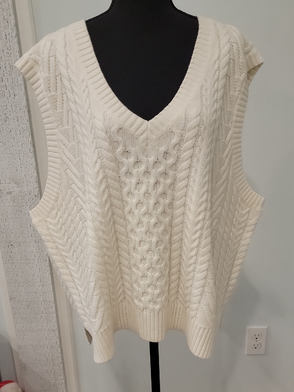 Lands' End Cable Knit V-Neck Sweater Vest - Cream 2x